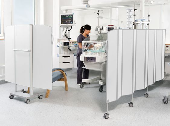 Enhancing Patient Comfort: Privacy Considerations for Healthcare Furniture in Hospital Waiting Areas