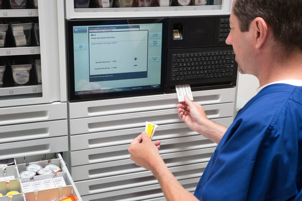  Integrating Medical Cabinets with IT Infrastructure